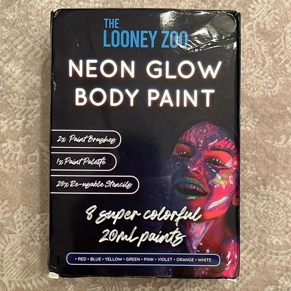 Brand New 8-Color Neon Glow in the Dark UV Paint Kit Brushes Stencils Blacklight - Picture 4 of 12